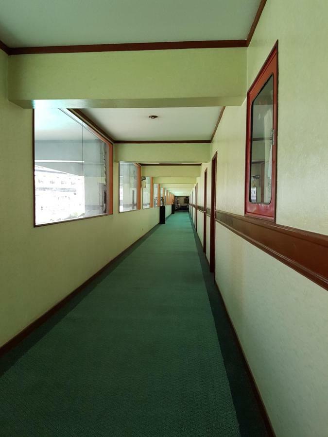 素坤逸7公园酒店 曼谷 外观 照片