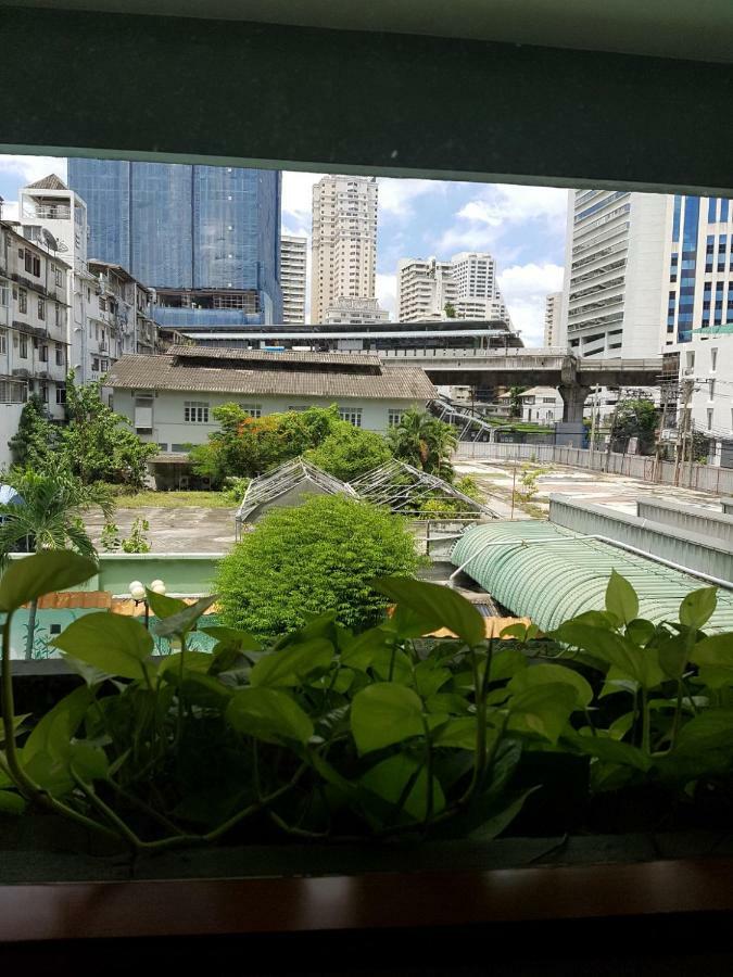 素坤逸7公园酒店 曼谷 外观 照片